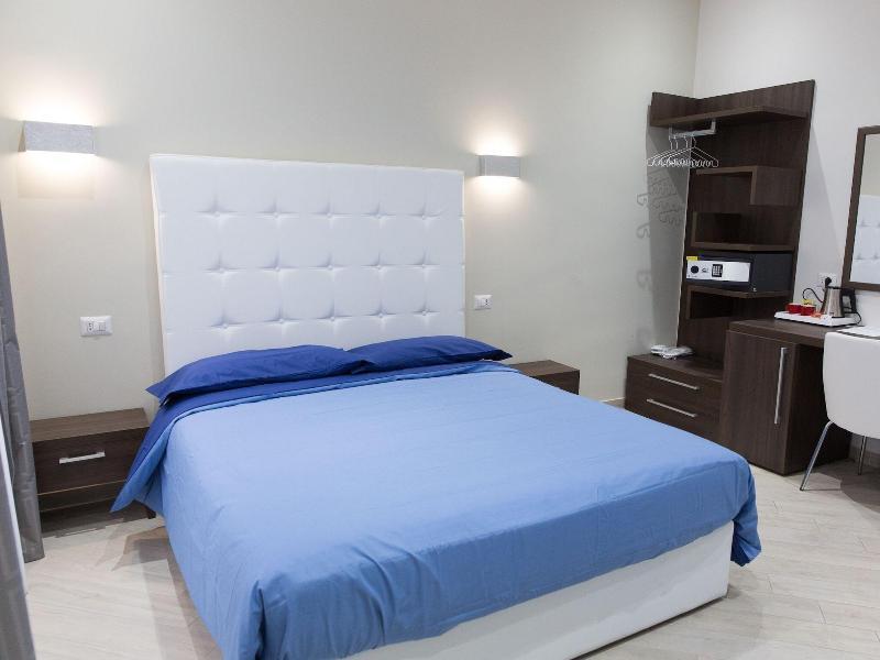Venustas Roma Hotel Bagian luar foto