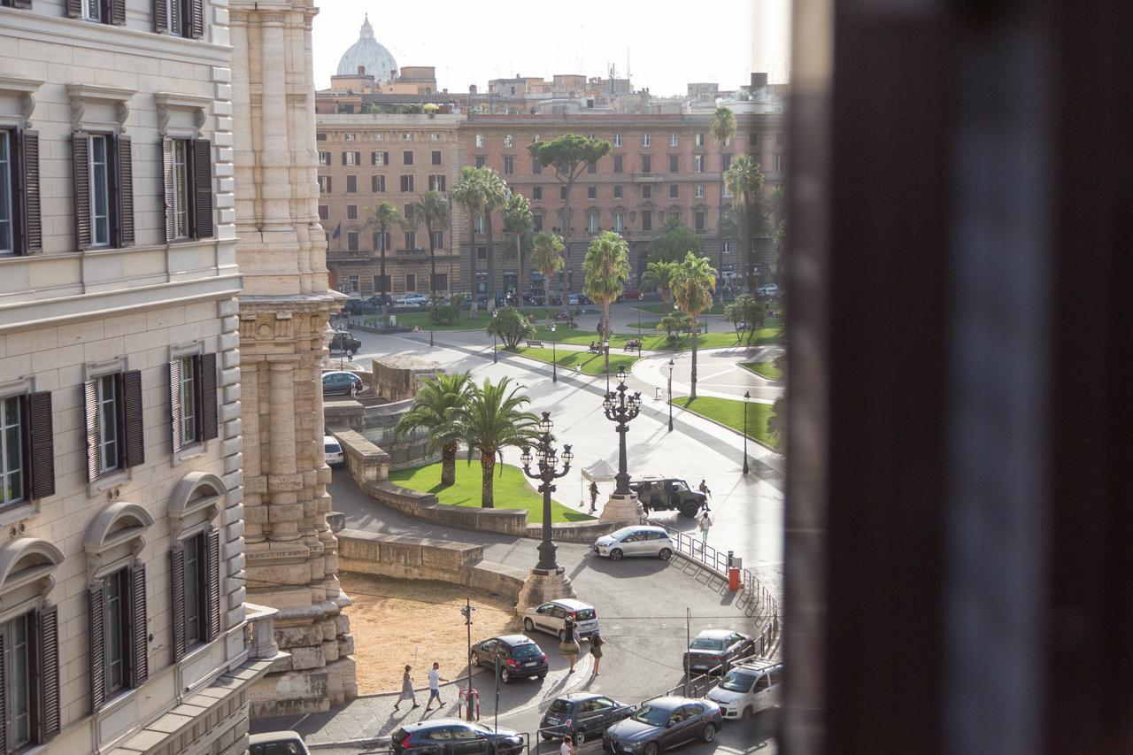 Venustas Roma Hotel Bagian luar foto