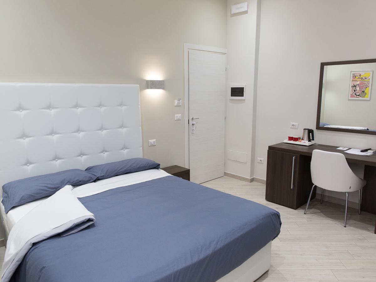 Venustas Roma Hotel Bagian luar foto